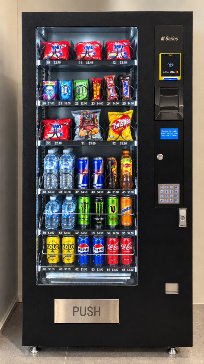 Vending machine with laundry detergent and fabric softener